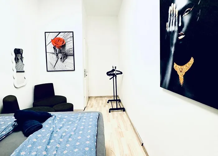 Apartment Private In 4br Near Fac Platz, 10-min Walk *