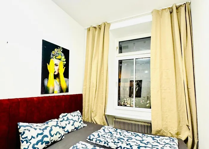 Private In 4br Near Fac Platz, 10-min Walk Apartment *