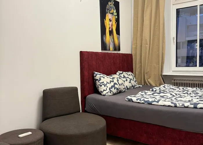 Private In 4br Near Fac Platz, 10-min Walk *