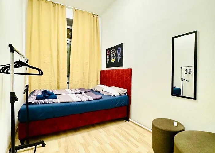 Apartment Private In 4br Near Fac Platz, 10-min Walk *
