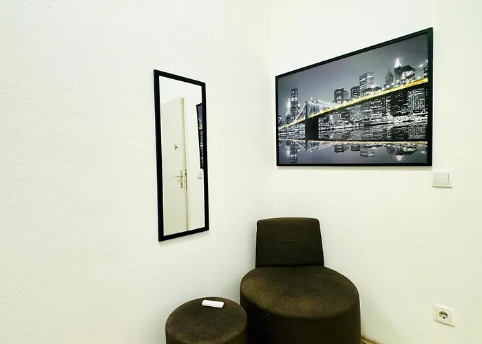 Apartment Private In 4br Near Fac Platz, 10-min Walk