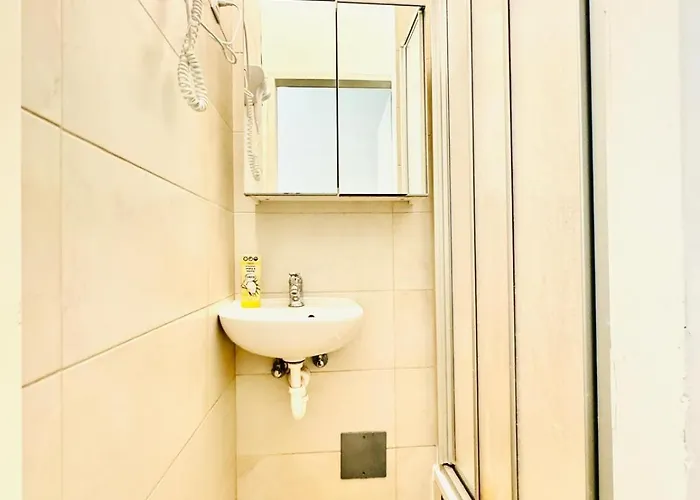 Private In 4br Near Fac Platz, 10-min Walk * Vienna