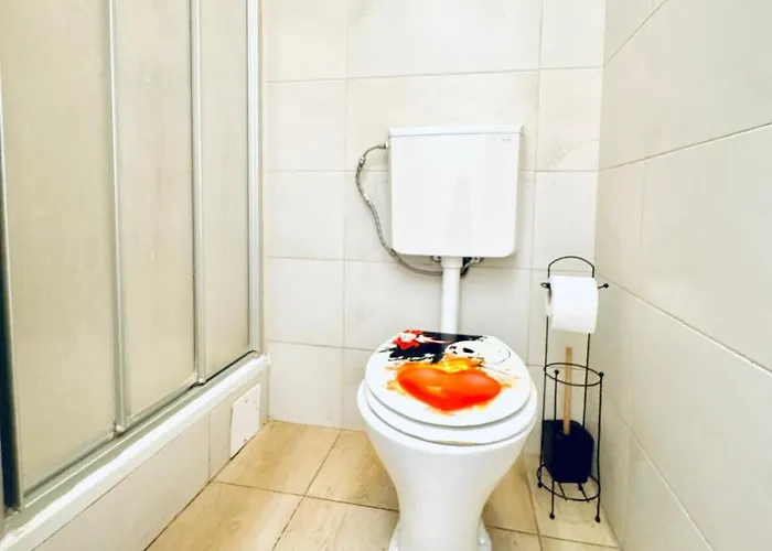 Apartment Private In 4br Near Fac Platz, 10-min Walk